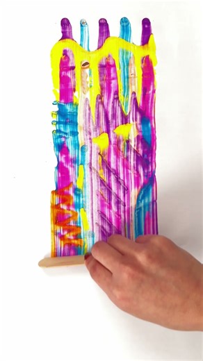 Crayola Squeegee Paint #ArtDesigns #CrayolaPaint