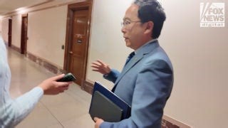 CEO de una importante aseguradora CEO el punto de mira tras ad mordaz ad que saca a la luz China