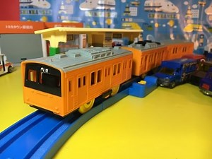 プラレール 201系中央線 ドア開閉通勤電車 (03214 jp)