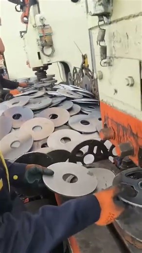 A day the life of Machine wort! #machine #machinetransport #cncmachine #multimachine