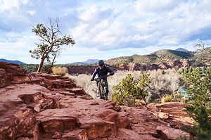 The Best Editor-Tested Electric Mountain Bikes for Singletrack Rides: Lightweight Motors, Real Trail Capability