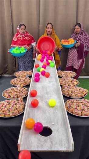 3 Girl's multi colour ball roll challenge best fun game #game #shorts