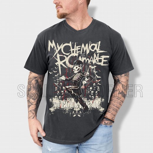My Chemical Romance T-shirt: 2025 Black Parade Tour, Emo Rock Band Tee - Etsy