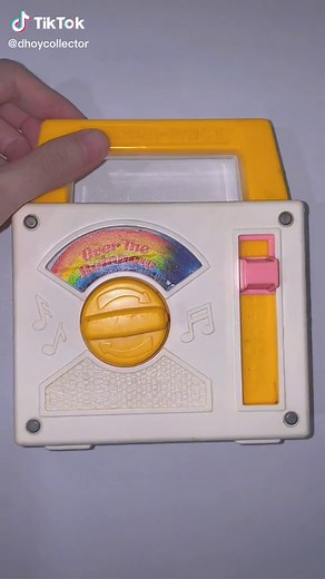 Vintage 1981 FISHER PRICE Over the Rainbow Radio Music Box