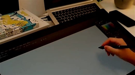 Wacom Cintiq 16手绘屏，精准压感与便携设计，绘画创作更流畅。日常插画、平面设计轻松搞定，激发灵感，提升效率。