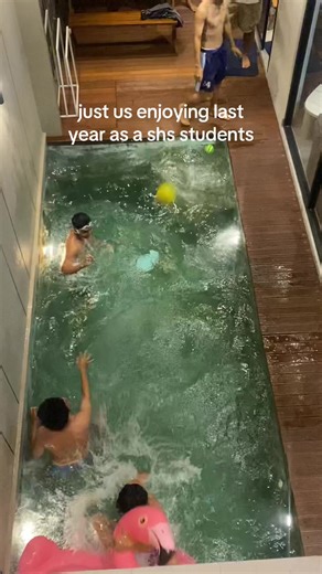 reviewganteng (@reviewganteng6)’s videos with I Love It (feat. Charli XCX) - Icona Pop