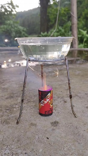 Cracker Vs Water #cracker #firework #fireworks💥 #firecracker #firecrackerbaby🇺🇸 #firecrackers #experiment #usa #usareels #shortshorts #shortviral #fireworks_lovers #diwalihampers #diwali2020 #diwaliparty #happydiwali | Fireworks Videos