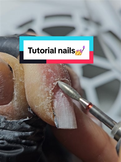 Tutorial întreținere unghii acasă pas cu pas