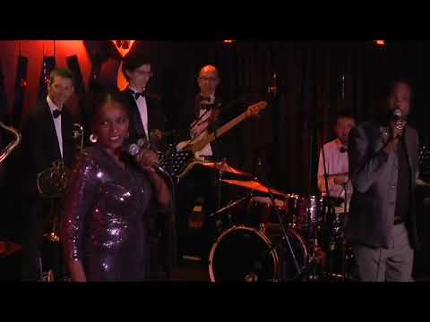 Anna Ross singing Skyfall
