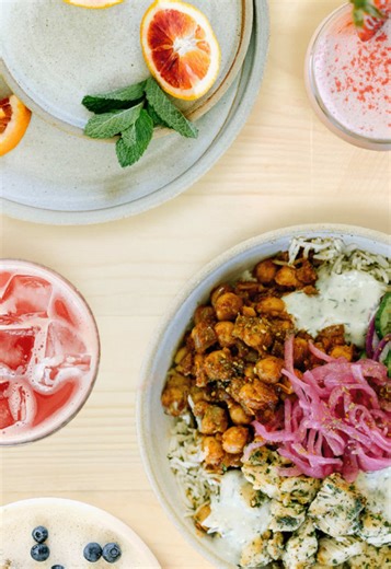 Summer’s wrapping up ~ and so are our seasonal sips and bites. 🌞✨ This is your last week to enjoy the full Summer Menu before fall makes its entrance. On their way out ~ ☕ Blueberry Earl Grey Latte 🍌 Banana Caramel Latte 🥥 Coconut Cream Cold Brew 🍊 Blood Orange Mint Chiller 🍹 Blood Orange Spritz 🥂 Blood Orange & Guava Mimosa 🐟 Salmon Toast 🍇 Açaí Bowl 🍵 Matcha Chia Pudding 🥗 Tzatziki Bowl 🥪 Focaccia Sandwich 🥪 Spiced Turkey Sandwich 📍 Available at all Communal Coffee locations: Nort