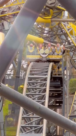 b3Coasters on Instagram: "Overcome Your Fear of Roller Coasters in 5 Easy Steps . We talk about how to overcome the fear of roller coasters in just a few easy steps. I used to be absolutely scared of roller coasters, but I overcame my fear by just doing it. I recommend starting small with kiddie coasters and family thrill rides, and gradually working your way up to the bigger ones. Going to the park with friends who are willing to ride the big coasters with you is also a great way to get on them