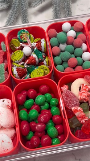 Kate S. | Christmas Candy Restock🎄🎁🍫#christmas #candy #restock #asmr #christmascountdown #christmascandy #candies #restock #satisfying #chocolate... | Instagram