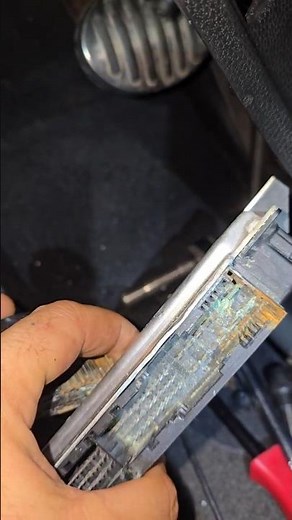 2009 Mini Cooper S footwell module leak(body control module)