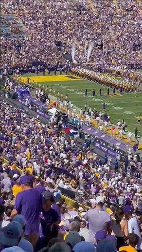 LSU has a top 5 atmosphere in College Football!