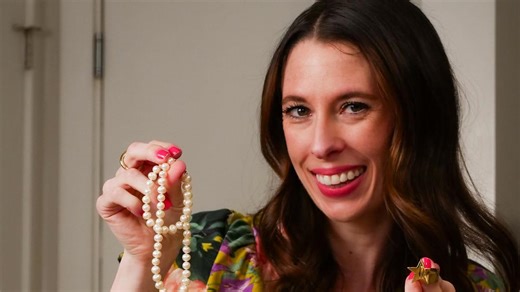 Shine bright like a diamond! How to easily clean your jewelry with kitchen items.