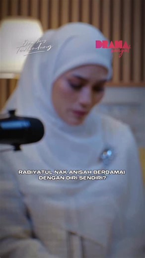 Macam boleh relate je dengan apa yg tengah viral sekarang ni kan! Ytjt! ▶️ Doa Yang Terlindung -> Isnin-Jumaat -> 7malam Di TV3! Lepas kerja, terus standby untuk #DoaYangTerlindung. LIVE di TV3 jam 7pm, sama-sama follow setiap episod on time. Tonton semua episod PERCUMA dan EKSKLUSIF di app @iqiyimalaysia Lakonan : @fashasandha sebagai Rabiyatul @sharifahrose_ sebagai Anisah @nafizmuaz sebagai Aiman @xfirdauskarimx sebagai Ustad Irfan @ahmadsyafiq_79 sebagai Shakir @natasya_mahyan sebagai Baiti 