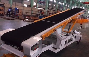[Hot Item] Airport Equipment Suppliers Aircraft Cargo Loading Baggage Conveyor Belt Loader