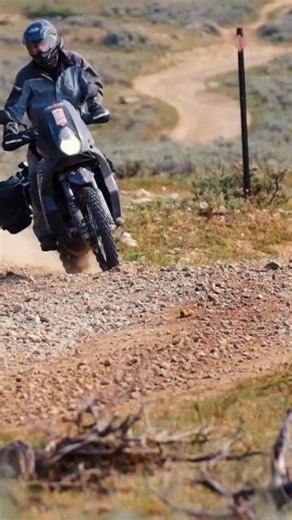 How far in advance do you start planning a BDR adventure? Snow is beginning to fall on many of the northern BDR routes, and for many riders, that’s the cue to start planning for 2026. Others ride until they hit the snow line! 🥶 Wintertime or not, on average, how far in advance do you begin planning to RideBDR? 🎬: Scenes from the WYBDR Expedition. #RideBDR #RideRight #RideRespectfully | Backcountry Discovery Routes