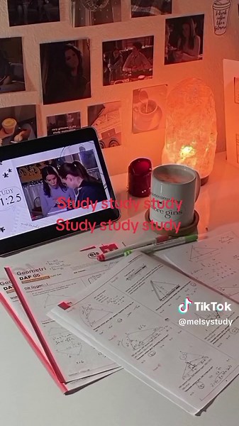 Studyyy . . . . . . . . . #studytok #studytoxicmotivation #students #students #students