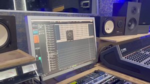 Onye uMfudumezo from Mama Nomakholwa that I am recording 😭😭😭😭😭 Guys andisalili , I think it’s enough now for hints of this album 🤦🏽🤦🏽🤦🏽 #Ndifihle Nqaba Yam 🔥🔥🔥🔥 | Betusile Mcinga