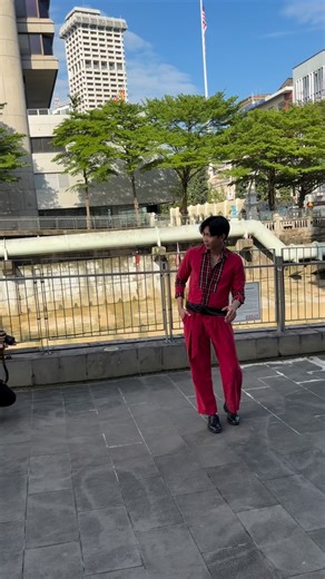 Man of Malaysia on Instagram: "Teaser : 2nd Task : Street Photoshoot & Videoshoot 2nd Edition Man Of Malaysia 2026 : The Next Level In Collaboration : 📸 Photographer : David Photography By @aye_min_win 🎥 Videographer : Putera Lens By @puteraaimannn 👕 Attire : @faridzsalleh.couture & @qmmodelhouse Talent Manager & Advisor : @coach_shafiqkay Talent Handler & Glam Team : @qifalvarez #2ndedition #manofmalaysia2026 #thenextlevel #doubleeventmanagement"