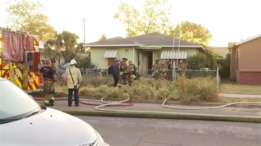 Fresno Fire investigating unoccupied house fire in southwest Fresno