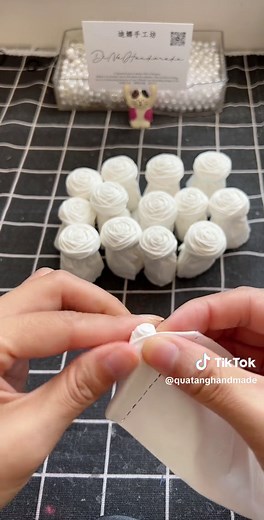 Cách làm hoa bằng giấy 🧻🧻🧻 Hoa giấy handmade 🧻🧻🧻 #diy #handmade #hoagiay #flowers #hoabanggiay #hoagiayhandmade #quatanghandmade #GocSangTao #LearnOnTikTok #xuhuong