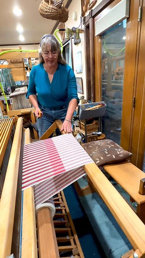 117K views · 1.5K reactions | I got the weaving done on the candy cane striped holiday project! These will be ready for new homes soon. I’ll make both tea towels and napkins, depending on who wants what.  | Tangible Daydreams | Facebook