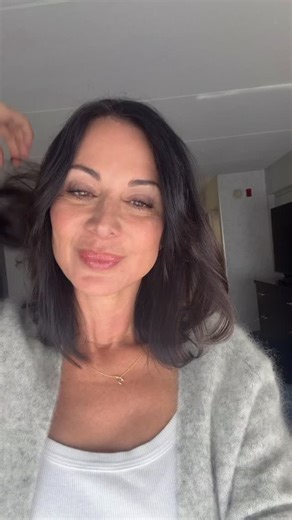 Motor city comic con! Day, one! Let’s go!! @motcitycomiccon #comiccon #detroit #fans | Catherine Bell