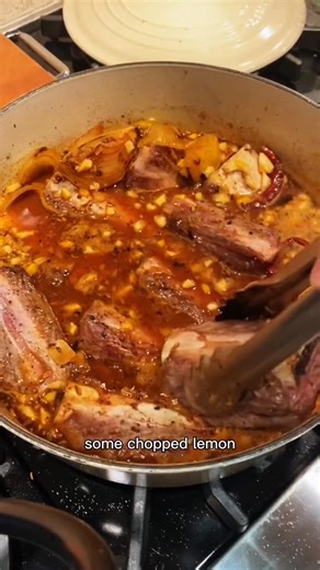 SHORT RIBS 🍖🥘 Recipe: Full recipe is online “Spiced, Braised Short Ribs with Creamy Potatoes” (Alison Roman) . . . . . . #ryannordheimer #homemade #Recipe #meat #alisonroman #homemovies #FoodPorn #FoodPhotography #nothingfancy #viral #Foodstagram #Foodgasm #aesthetic #satisfying #foodiesofinstagram #beef #shortribs #dcfood #aesthetic #braise #like4like #butter #ribs #potatoes #winter #100k #foodporn | Ryannordheimer