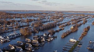 clip-3851378935-aerial-view-scheendijk-waterways-narrow-strips-land