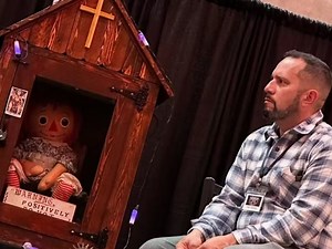 Legista cita Annabelle ao revelar causa da morte de investigador paranormal que fazia turnê com a boneca 'mal-assombrada': 'Ela não estava no quarto'