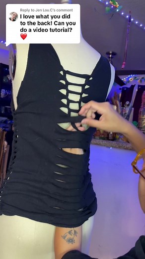 DIY T-Shirt Cutting Tutorial: Upcycled T-Shirt with Unique Design