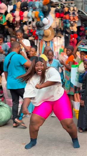 🇳🇬ᴛᴏᴋᴜɴʙᴏ🇹🇬 on Instagram: "Energy ❤️🔥"