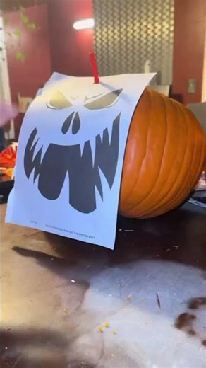 Pumpkin carving night — but make it cozy 🎃🍎 ‪@OLIPOP‬ #bestsoda #guttok #olipoparmy