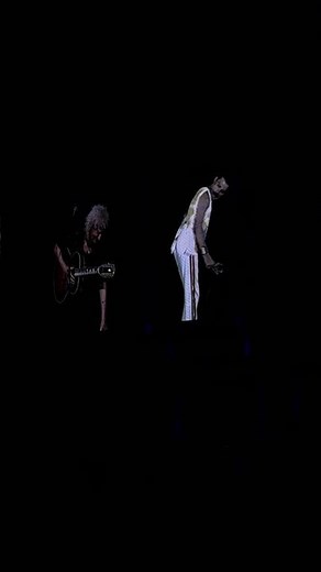 Queen + Adam Lambert - Brian & Freddie - The Rhapsody Tour #queen #livemusic #liveperformance #rock