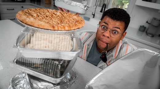 7 clever hacks to keep your food hot while traveling for the holidays