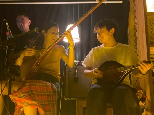 【缺省】Postcards from Italy-Beirut（Cover）