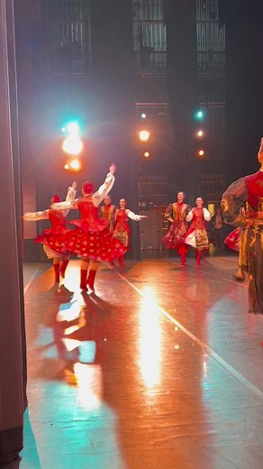 Ukrainian Shumka Dancers on TikTok