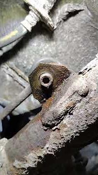 Quick Tip: Pontiac Vibe Stabilizer Bar Links Replacement (and Toyota Matrix or Corolla)