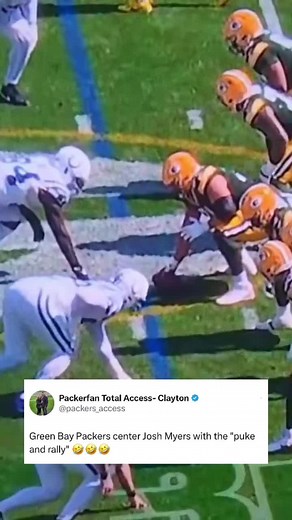 #Packers Center Josh Myers pukes right before snapping the ball 😂