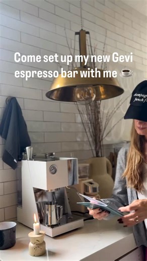 Holli Rodrigues🌷HOME DESIGN | DECOR | INTERIOR | LTK on Instagram: "40% OFF! AMAZON‼️Come set up my new espresso bar with me ☕✨ Perfect for the cozy Fall season and café vibes at home!!!☕️Comment COFFEE for 🔗 to shop. . This @gevi_global espresso machine and grinder just made it happen. From fresh-ground beans to that creamy pull, it’s giving major barista goals…without leaving the kitchen 🤍 Who else is ready to skip the coffee shop line? 👀 . . . #BeesNBurlapBrews #geviespresso #geviespresso