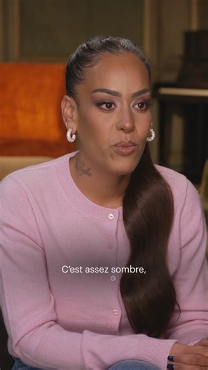 Notre Amel Bent bientôt à la production d'un court ou moyen métrage de thriller... déjà bien avancé dans son écriture ? 😳✊🏻😵‍💫😲💪🏻💥🩷 - crédit source TikTok Télérama - https://www.tiktok.com/@teleramafr/video/7593398332073020694?lang=fr | BENT WORLD