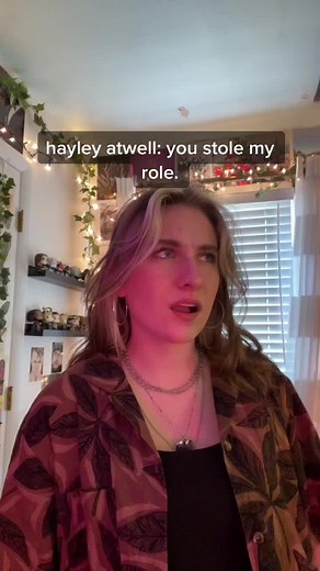 i still camt believe hayley atwell in this situation #marvel #mcu #peggycarter #sharoncarter #captainamerica #steverogers