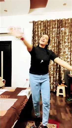 ￼ Woh Pyar Pyar Pyar #dance #video #shortsviral #tending ￼