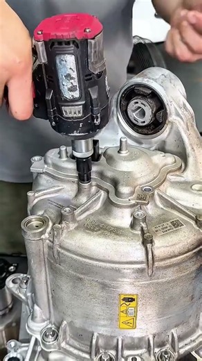 🔧 Tesla Model 3 Motor Differential Disassembly ⚙️ #gearbox #automobile