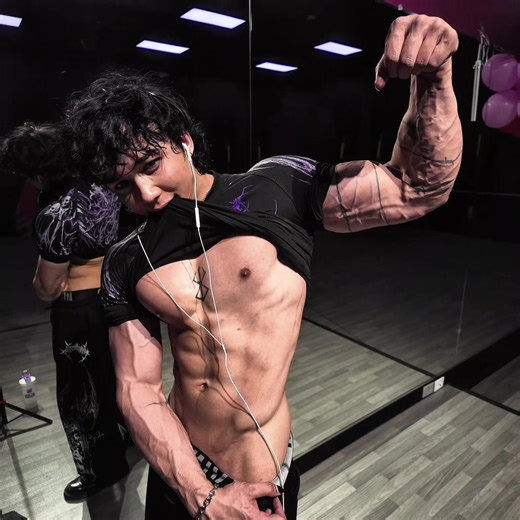 Frebby fazbear ૮₍ ˃ ⤙ ˂ ₎ა @Breathedivinity code KASH 2/24 #xyzbca #GymTok #alt #aesthetic