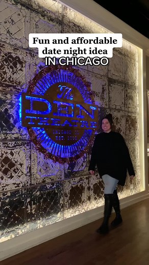 Fun and affordable date night idea in Chicago! Visit @The Den Theatre in Wicker Park for the Stand Up Stand Up comedy show that’s every Wednesday at 7:30pm. Pro tip: get there early for happy hour at the bar from 5-7pm for half off drinks before the show! AD #standupstanduppartner #chicagodatenightidea #happyhourchicago #wickerparkchicago #chicagocomedyshow #thingstodoinchi #datenightchicago