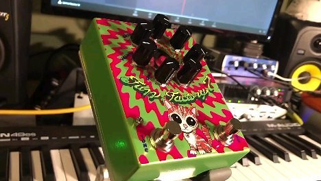  @zvexeffects Introducing: USA Vexter Fuzz Factory 7 The beloved...