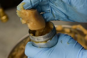 Solving Leaky Grease Gun Problems - Grease Gun Reviews